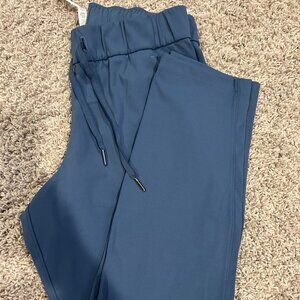 Lululemon On The Fly 7/8 Pants
